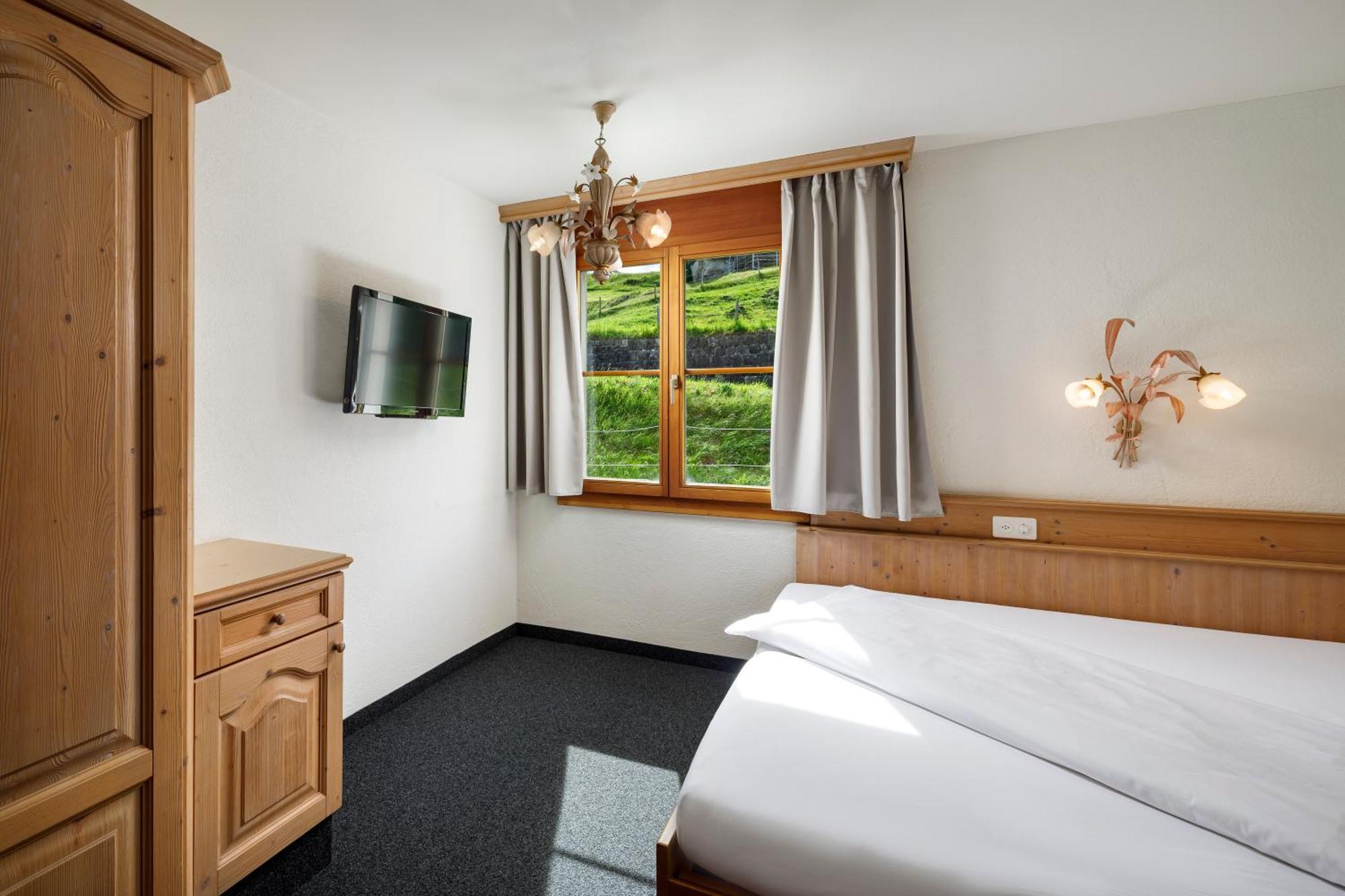 Hotel Und Naturhaus Bellevue Seelisberg Luaran gambar