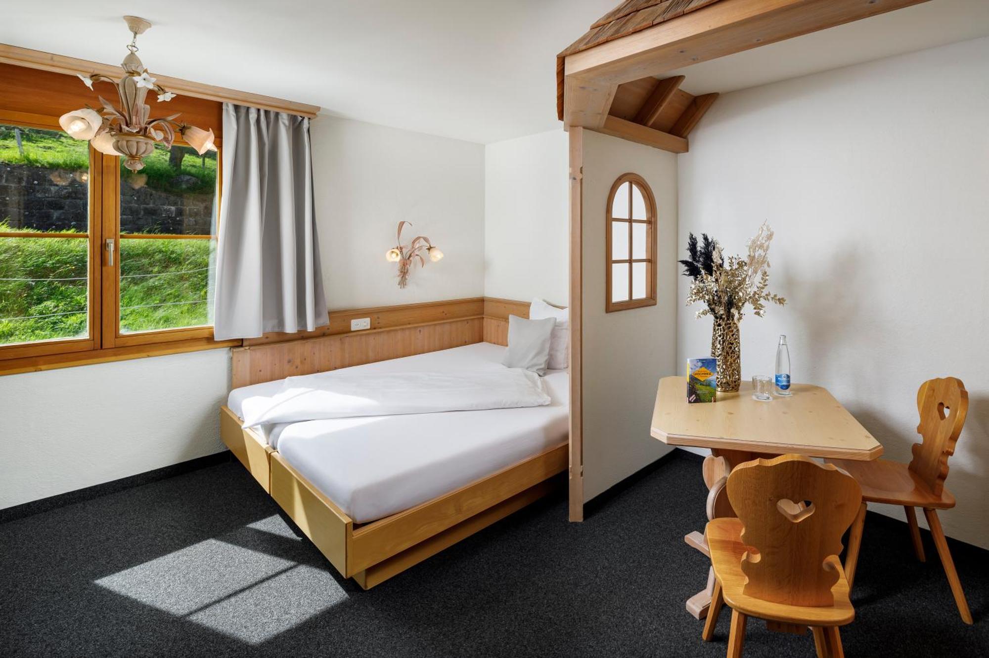Hotel Und Naturhaus Bellevue Seelisberg Luaran gambar