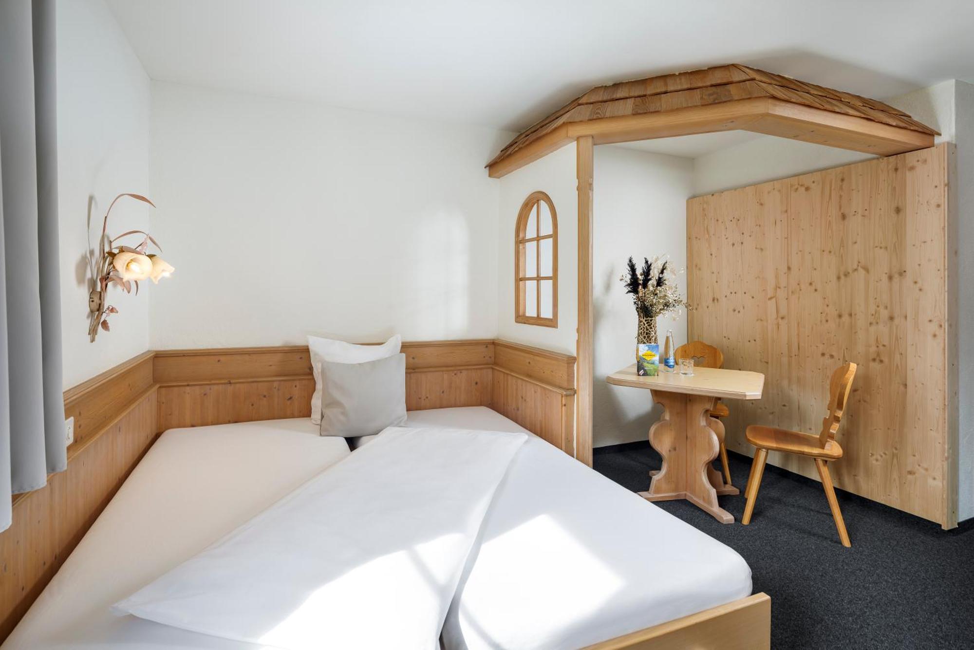 Hotel Und Naturhaus Bellevue Seelisberg Luaran gambar